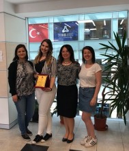 Bitirme Projeleri 1.'lik Ödülü Ezgi ve Gizem'e !
